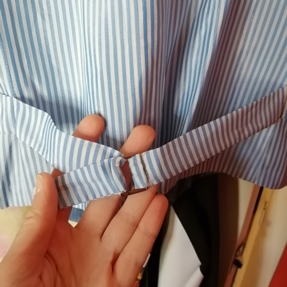 EUC Women's pinstripe suit vest - Picture 3 of 4